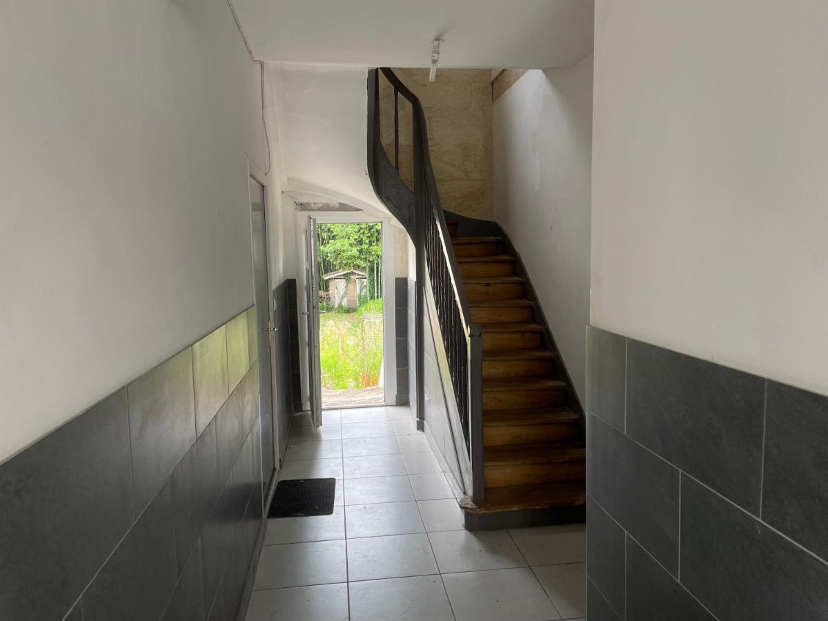 Lovely Studio 600 M Arkea Arena Floirac  Luaran gambar